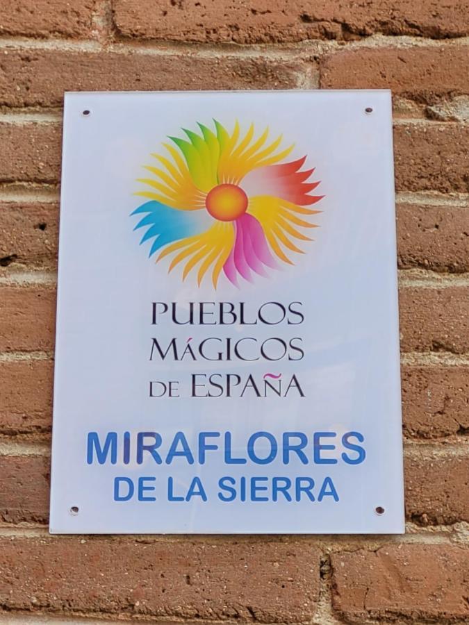 El Robledal - Miraflores De La Sierra Exteriör bild